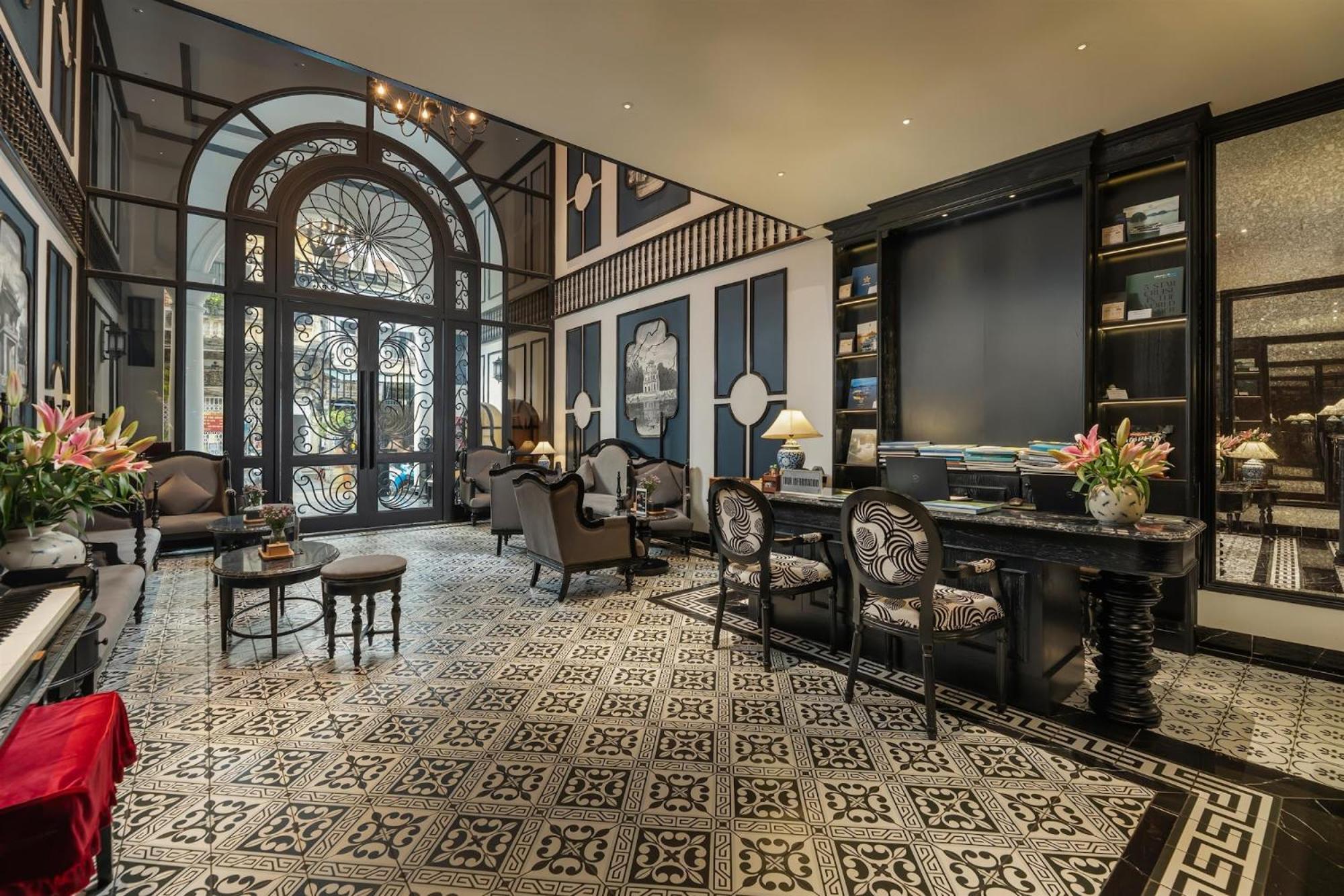 Hanoi Le Chateau Hotel & Spa — Foto’s 1